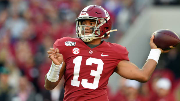 Tua Tagovailoa left-handed
